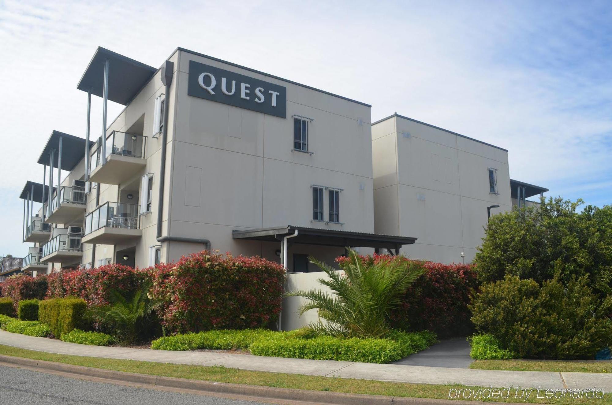 Quest Singleton Aparthotel Exterior foto